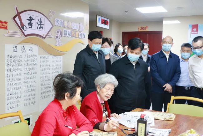 國(guó)家民政部李紀(jì)恒部長(zhǎng)一行蒞臨福州市國(guó)德老年康養(yǎng)中心視察(圖2)