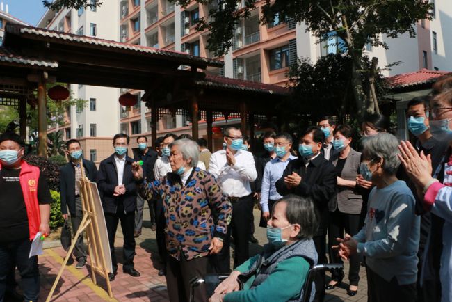 國(guó)家民政部李紀(jì)恒部長(zhǎng)一行蒞臨福州市國(guó)德老年康養(yǎng)中心視察(圖5)