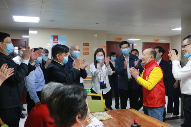 國(guó)家民政部李紀(jì)恒部長(zhǎng)一行蒞臨福州市國(guó)德老年康養(yǎng)中心視察(圖8)